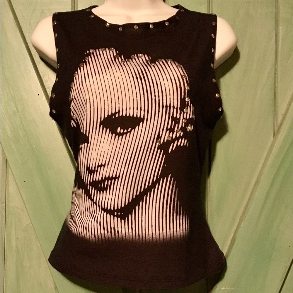 Sleeveless Marlene Dietrich Shirt